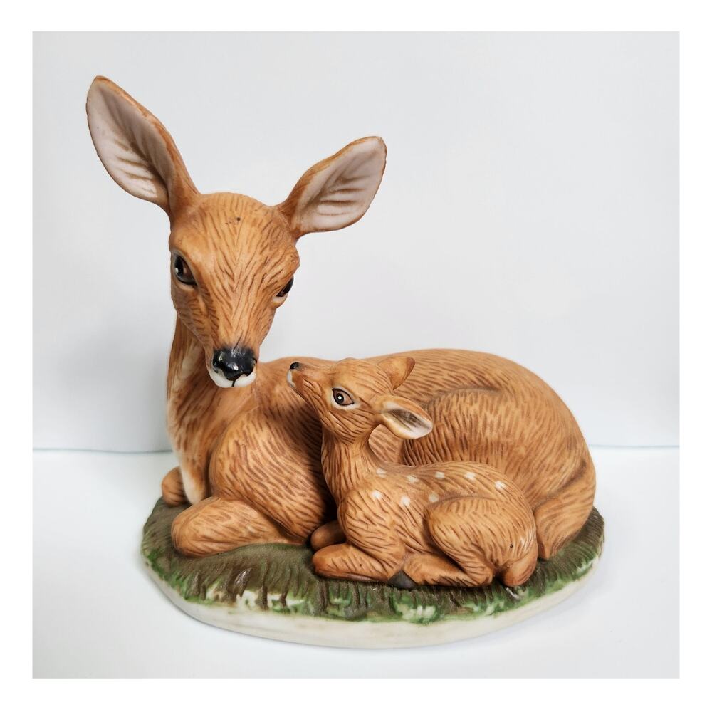 Vintage HOMCO Doe and fawn porcelain figurine